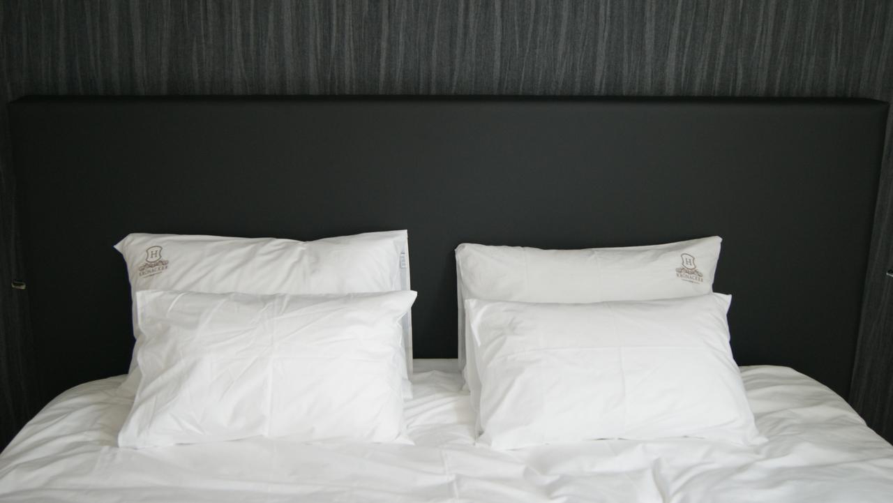 Hotel Kronacker 티넨 외부 사진